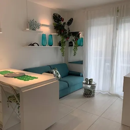 Bianca Fronte Mare דירה *