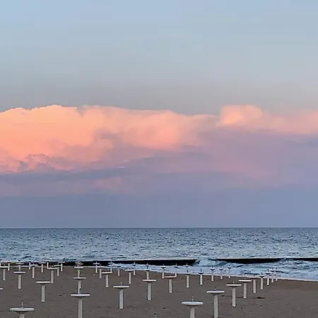 Apartment Bianca Fronte Mare Lido di Jesolo